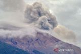 Gunung Kerinci kembali erupsi