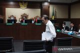 SIDANG TUNTUTAN SURYA DARMADI