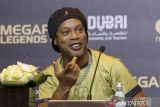 Putra Ronaldinho merumput di Barcelona