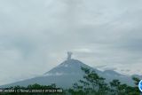 Gunung Semeru kembali erupsi dengan ketinggian kolom letusan 600 meter
