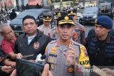 Bubarkan pendukung PSIS, polisi gunakan gas air mata