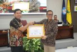 FH Unej raih piagam penghargaan WBK dari Kemenristekdikti