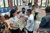 Pemkot Palu serahkan dana hibah organisasi dan lembagaRp2,7 miliar