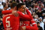 Drama delapan gol tercipta saat Bayern Muenchen menang lawan Augsburg