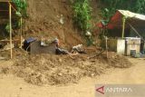Dua orang tewas tertimpa longsor di Puncak Bogor