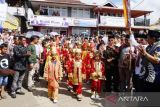 Tradisi bararak sunatan massal jelang Ramadhan di Nagari Koto Tuo Tanah Datar