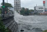 BMKG Manado ingatkan masyarakat waspadai gelombang setinggi 2,5 meter