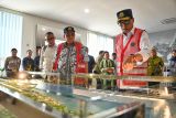 Menhub mengecek KA Makassar-Parepare jelang diresmikan Presiden Jokowi