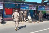 Satpol PP Mataram menemukan belasan warung buka siang saat Ramadhan