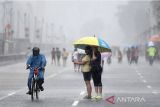 Hujan sedang hingga lebat berpeluang di sejumlah provinsi termasuk Kalteng