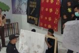 Hasil batik tulis khas Minang karya WBP Rutan Anak Air