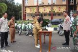 Bupati Pulang Pisau serahkan hibah kendaraan perkuat penanggulangan bencana