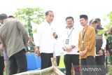 Jokowi tanam padi dan kunjungi pasar di Tuban