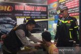 Polres Mukomuko Bengkulu gelar tes urine sopir jelang mudik