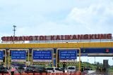Jumlah gardu di Gerbang Tol Kalikangkung Semarang  ditambah