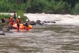 Basarnas cari lansia  hanyut di Sungai Batang Sinamar Tanah Datar