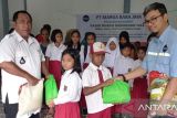 Puluhan anak yatim di Muba Sumsel terima bantuan sembako Lebaran