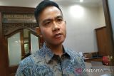 Gibran minta pedagang  tidak menaikkan harga berlebihan saat Lebaran