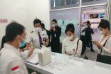 BNNP Kalteng tes urine pilot dan pramugari di Bandara Tjilik Riwut
