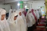Jamaah Tareqat Naqsabandiyah di Padang rayakan Idul Fitri