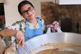 Artis Prilly Latuconsina masak besar jamuan Lebaran