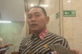 Penurunan atribut parpol karena masa waktunya sudah habis