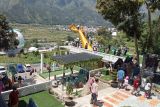 Destinasi wisata di kaki Rinjani ramai pada libur Lebaran