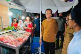 KTT ASEAN - Presiden Jokowi sambangi kawasan wisata kuliner Kampung Ujung Labuan Bajo