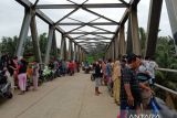 Seorang warga Dharmasraya dilaporkan terjun ke Sungai Batang Hari