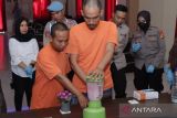 Polresta Mataram memusnahkan 2 ons sabu-sabu asal Batam