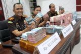 Kejari Jombang kembalikan uang negara hasil korupsi