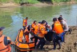SAR gabungan evakuasi jasad pria di Sungai Walanae Soppeng