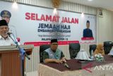 Gubernur Maluku Utara melepas pemberangkatan jamaah calon haji di Makassar