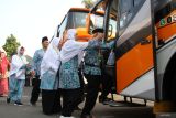 Jamaah haji Indonesia diberangkatkan ke Tanah Suci mulai 12 Mei 2024