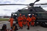 Cara rapling digunakan tim SAR gabungan ke TKP kecelakaan pesawat di Papua Pegunungan