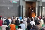 Ketua DPRD Lampung shalat Idul Adha di Masjid Babul Khoir Pahoman