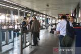 Gibran minta PT KAI percantik fasilitas di Stasiun  Solobalapan