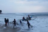 Tim SAR temukan nelayan yang hilang di perairan Pesisir Barat Lampung