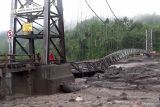 Banjir lahar hujan Gunung Semeru