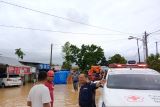 PMI Padang bantu korban banjir pada beberapa kelurahan terparah