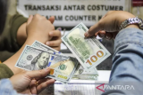 Dolar AS naik setelah data penjualan ritel lebih baik dari perkiraan