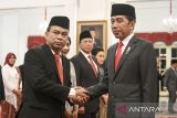 Presiden Jokowi perintahkan Menkominfo yang baru dilantik selesaikan proyek BTS