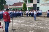 Polisi berikan pembinaan kepada pelajar cegah tawuran di Pesisir Barat