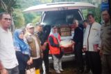 DPRD Agam salurkan bantuan bahan kebutuhan pokok bagi korban longsor