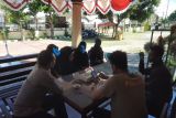 Diduga terhipnotis, HP tiga siswi SMPN 3 Selong raib