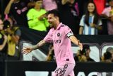 Messi cetak gol kemenangan di laga perdananya