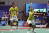 Adrian/Ariella memesona di Junior International Grand Prix 2023