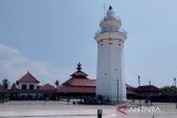 Melihat destinasi wisata religi Komplek Masjid Agung Banten