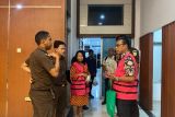 Kejaksaan tahan dua tersangka dugaan korupsi aset tanah Pemprov NTT