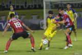 Pelatih Barito Putera Rahmad Darmawan meminta pemain tenang eksekusi Arema